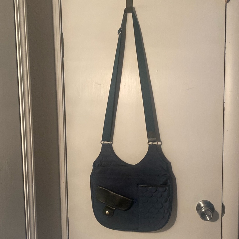 Mosey crossbody bag